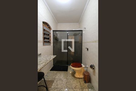 Casa à venda com 128m², 2 quartos e 1 vagaBanheiro