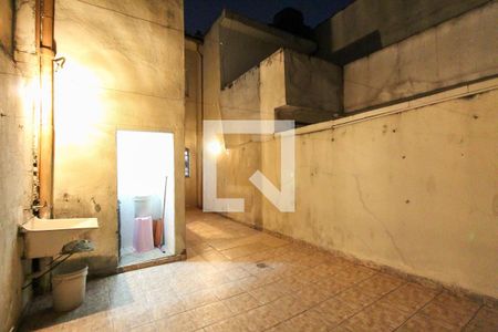 Casa à venda com 128m², 2 quartos e 1 vagaQuintal