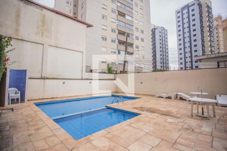 Apartamento à venda com 63m², 2 quartos e 1 vaga Apartamento à venda com 63m², 2 quartos e 1 vagaÁrea comum - Piscina