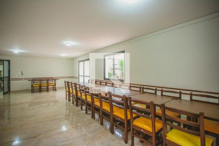 Apartamento à venda com 63m², 2 quartos e 1 vaga Apartamento à venda com 63m², 2 quartos e 1 vagaÁrea comum - Salão de festas