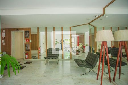 Apartamento à venda com 63m², 2 quartos e 1 vaga Apartamento à venda com 63m², 2 quartos e 1 vagaHall social