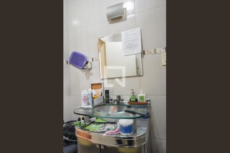 Casa à venda com 150m², 3 quartos e 2 vagasBanheiro 02