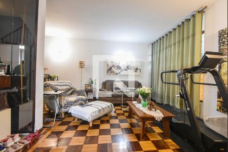 Sala de Estar de casa à venda com 3 quartos, 150m² em Campo Belo, São Paulo
