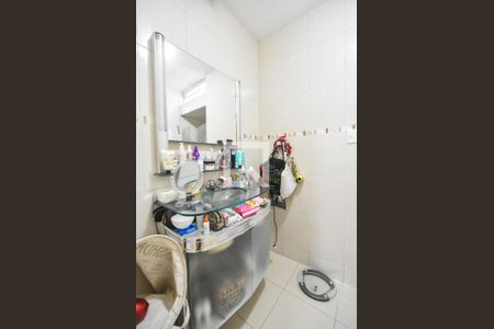 Casa à venda com 150m², 3 quartos e 2 vagasBanheiro Suíte 01