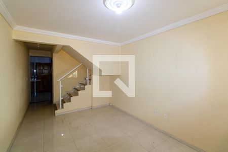 Casa de condomínio para alugar com 81m², 2 quartos e 1 vagaSala