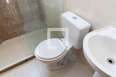 Casa de condomínio para alugar com 81m², 2 quartos e 1 vagaBanheiro do 2° andar