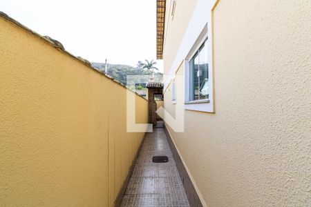 Casa de condomínio para alugar com 81m², 2 quartos e 1 vagaCorredor