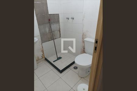 Apartamento à venda com 45m², 2 quartos e 1 vaga Apartamento à venda com 45m², 2 quartos e 1 vagaBanheiro