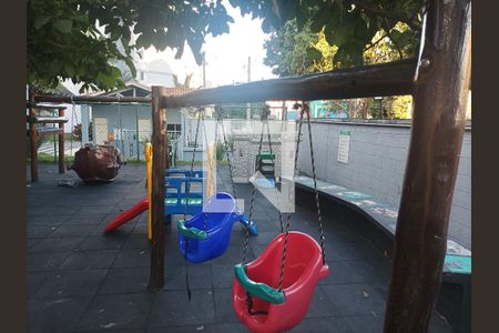 Apartamento à venda com 45m², 2 quartos e 1 vaga Apartamento à venda com 45m², 2 quartos e 1 vagaÁrea comum - Playground