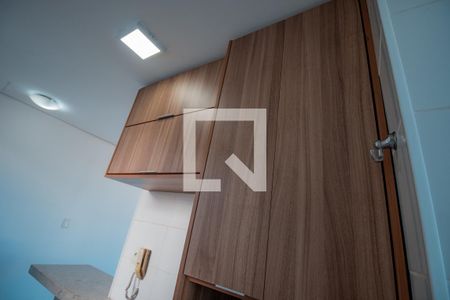 Cozinha - Armários de apartamento para alugar com 2 quartos, 68m² em Setor Bueno, Goiânia