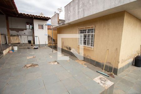 Casa à venda com 250m², 4 quartos e 2 vagas