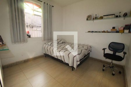 Casa à venda com 3 quartos, 360m² em Santa Branca, Belo Horizonte