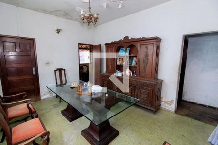 Casa à venda com 3 quartos, 360m² em Glória, Belo Horizonte