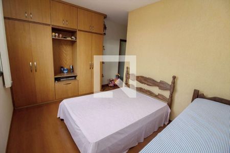 Casa à venda com 5 quartos, 360m² em São Marcos, Belo Horizonte