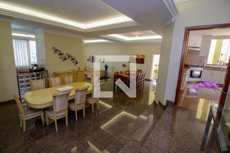 Casa à venda com 5 quartos, 360m² em São Marcos, Belo Horizonte