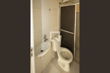 Casa de condomínio à venda com 48m², 2 quartos e sem vagaBanheiro