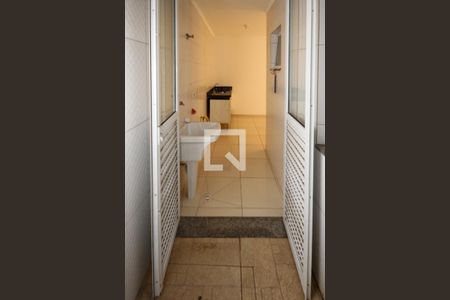 Casa de condomínio à venda com 48m², 2 quartos e sem vagaQuintal