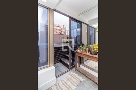 Sala de apartamento à venda com 2 quartos, 100m² em Bela Vista, Porto Alegre