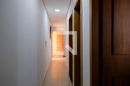 Corredor de casa para alugar com 3 quartos, 500m² em Sagrada Família, Belo Horizonte