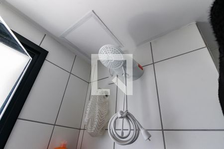 Banheiro - chuveiro de kitnet/studio para alugar com 1 quarto, 26m² em Jardim Panorama, São Paulo