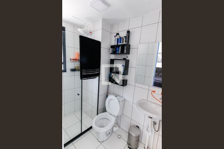 Banheiro de kitnet/studio para alugar com 1 quarto, 26m² em Jardim Panorama, São Paulo
