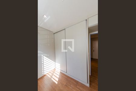 Quarto 2 de apartamento para alugar com 2 quartos, 60m² em Estoril, Belo Horizonte
