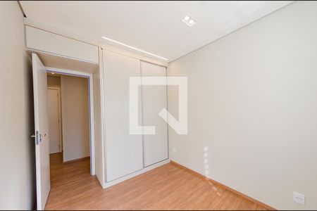 Quarto 1 de apartamento para alugar com 2 quartos, 60m² em Estoril, Belo Horizonte