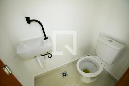 Casa à venda com 135m², 3 quartos e 2 vagas Casa à venda com 135m², 3 quartos e 2 vagasLavabo