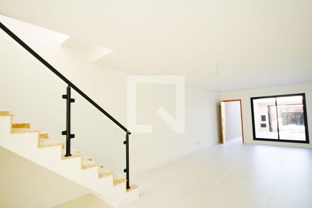 Casa à venda com 135m², 3 quartos e 2 vagas Casa à venda com 135m², 3 quartos e 2 vagasSala