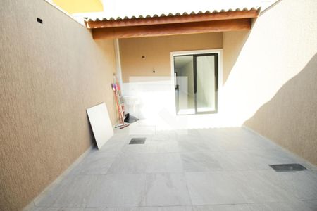 Casa à venda com 135m², 3 quartos e 2 vagas Casa à venda com 135m², 3 quartos e 2 vagasQuintal