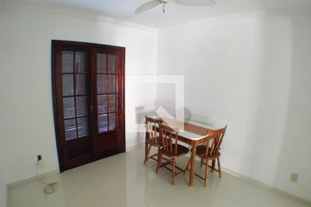 Casa à venda com 198m², 4 quartos e 2 vagasSala 2