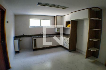 Casa à venda com 198m², 4 quartos e 2 vagasCozinha