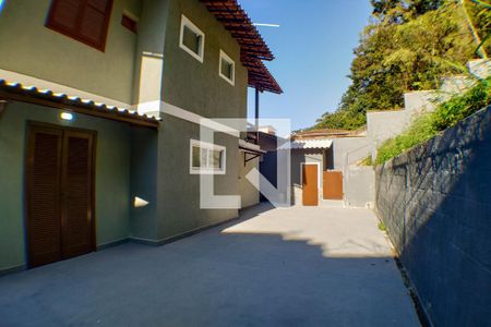 Casa à venda com 198m², 4 quartos e 2 vagasÁrea de Serviço