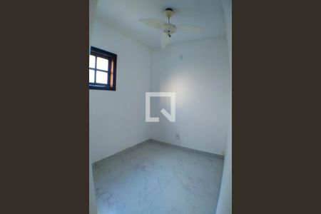 Casa à venda com 198m², 4 quartos e 2 vagasDespensa