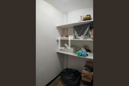 Casa à venda com 198m², 4 quartos e 2 vagasMaleiro
