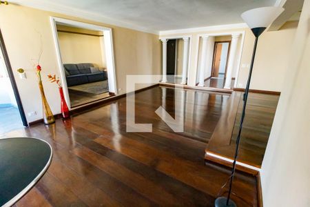 Sala 1 de apartamento para alugar com 6 quartos, 320m² em Jardim Ampliação, São Paulo