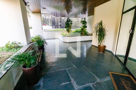 Apartamento para alugar com 320m², 6 quartos e 5 vagas Apartamento para alugar com 320m², 6 quartos e 5 vagasÁrea comum