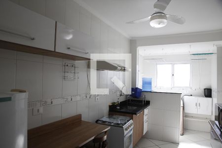 Cozinha de apartamento para alugar com 2 quartos, 95m² em Canto do Forte, Praia Grande