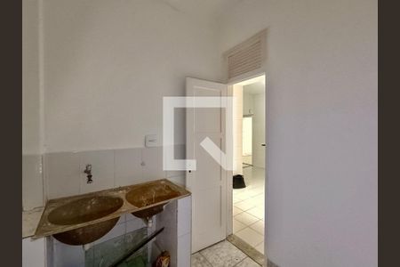 Apartamento à venda com 120m², 3 quartos e sem vaga Apartamento à venda com 120m², 3 quartos e sem vagaQuarto serviço