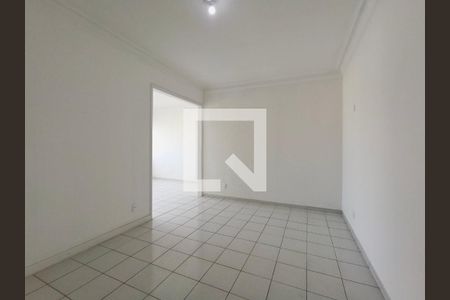 Apartamento à venda com 120m², 3 quartos e sem vaga Apartamento à venda com 120m², 3 quartos e sem vagaSala