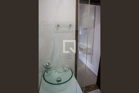 Casa para alugar com 150m², 2 quartos e 1 vaga Casa para alugar com 150m², 2 quartos e 1 vagaBanheiro da Suíte