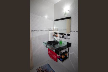 Casa à venda com 180m², 3 quartos e 2 vagasBanheiro Social