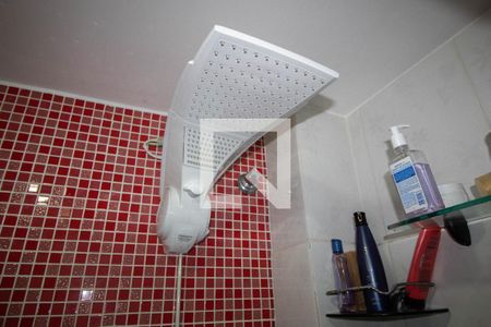 Casa à venda com 180m², 3 quartos e 2 vagasChuveiro da Suíte