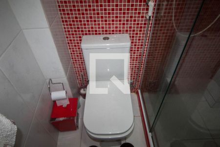 Casa à venda com 180m², 3 quartos e 2 vagasBanheiro da Suíte