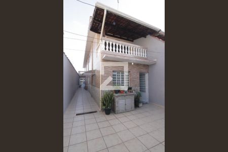 Casa à venda com 206m², 3 quartos e 2 vagasÁrea comum