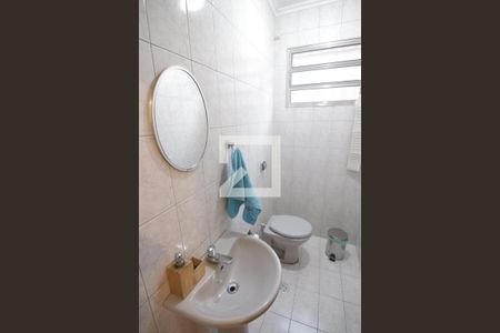 Casa à venda com 206m², 3 quartos e 2 vagasBanheiro