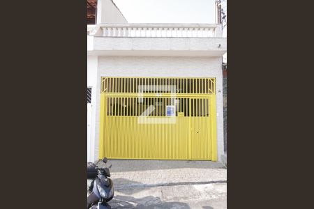 Casa à venda com 206m², 3 quartos e 2 vagasFachada