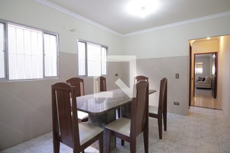 Casa à venda com 206m², 3 quartos e 2 vagasCozinha