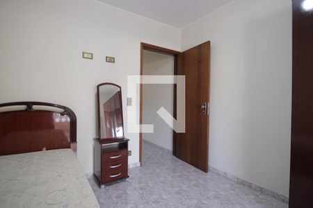 Casa à venda com 206m², 3 quartos e 2 vagasQuarto 3