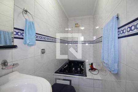 Casa à venda com 200m², 4 quartos e 2 vagasBanheiro da Suíte